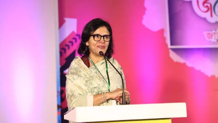 আমি এখানে দাঁড়িয়েছি প্রথমত একজন মা হিসেবে